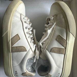 Veja Women's Cream and Tan Sneakers Size 8